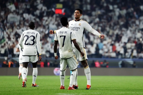 湖人篮网中国赛直播